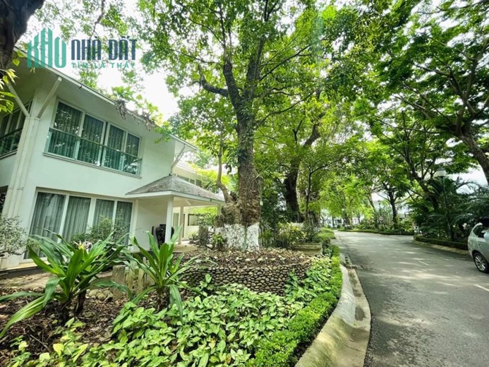 siêu đẹp! BT VƯỜN TÙNG ecopark hưng yên 337m 3t MT16m 41 TY