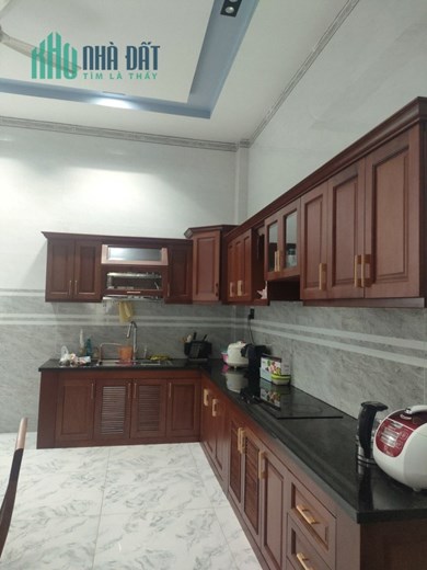 Nhà đẹp cực phẩm Lã Xuân Oai, Tăng Nhơn Phú A. 107m2, 3 tầng. Giá 8 tỷ