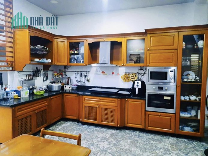 Bán nhà đường Âu Cơ có 4 phòng ngủBán nhà hẻm xe hơi đường Âu CơBán nhà chính chủ đường Âu CơBán