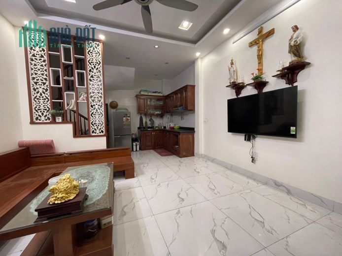 Cực chất, Nhà đẹp ở luôn, phố Lê Quang Đạo 36m2 x 5T, 20m ô tô tránh,  ngõ thông,  giá sốc  4,2 tỷ.