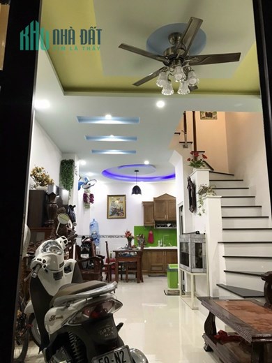 Bán nhà HxhLT gần Lê Trọng Tấn quận Tân Phú 40m2 x 3T chỉ 4.9 tỷ TL