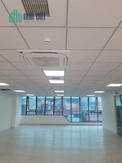 TOÀ VĂN PHÒNG CẦU GIẤY 125M-10 TẦNG LONG LANH - 2 MẶT THOÁNG - CHO THUÊ VĂN PHÒNG 155TR/THÁNG , VỈA