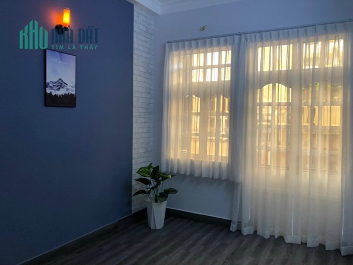 Sài Gòn-Quận5–XÍU 5 tỷ, Phố Nguyễn Trãi-Ngang 6m-Mới Đẹp Vào Ở Ngay