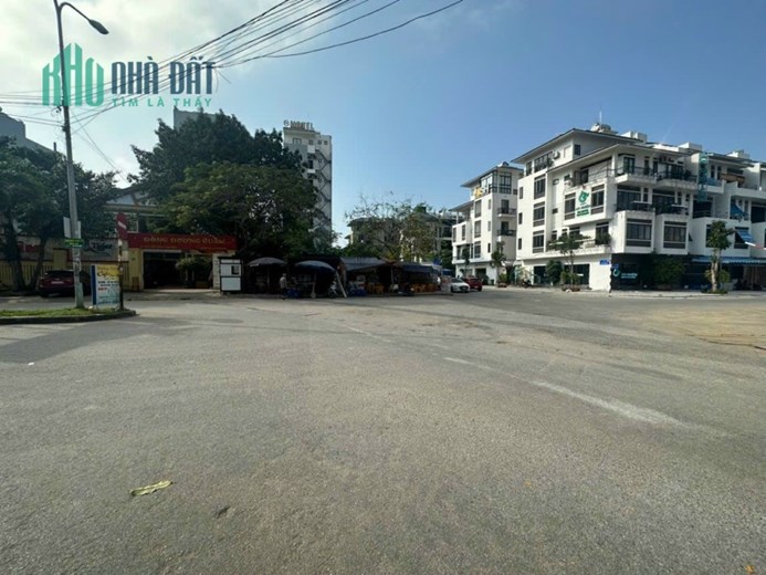 BĐ Bán Lô đất 1100 M  trên tuyến đường Lê Hồng Phong
