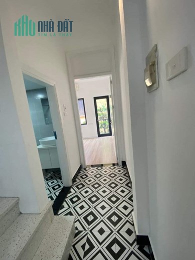 bán nhà ngõ 175 Lạc Long Quân, Tây Hồ - nhà đẹp giá 4,3 tỷ - 0364641141
