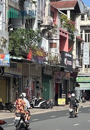 Chính chủ cần cho thuê nhà nguyên căn, mặt tiền Đường Trần Hưng Đạo B, Phường 10, Quận 5, TP HCM