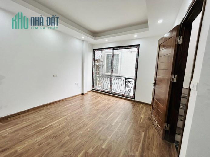 Bán nhà Gốc Đề, nhà mới tinh lô góc thoáng, ngõ rộng, DT31m2, giá 3.2 tỷ.