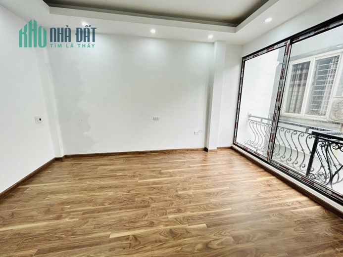 Bán nhà Gốc Đề, nhà mới tinh lô góc thoáng, ngõ rộng, DT31m2, giá 3.2 tỷ.