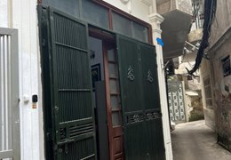 Bán nhà cạnh Yên Lạc, Nhà 2 thoáng, ngõ rộng, 5m ra ô tô, DT31m2, giá 3.3 tỷ.