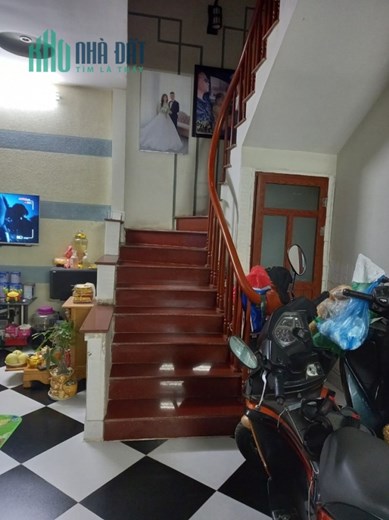 Bán nhà Lạc Trung, Nhà lô góc mt rộng, cực thoáng sáng, DT44m2, giá 4.1 tỷ.