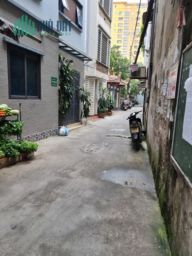 Bán Nhà Dương Quảng Hàm – 35m2 – 5 tầng 5 ngủ – chỉ nhỉnh 4 tỷ