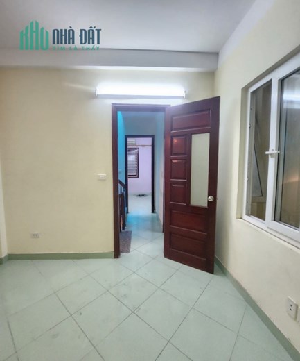 Bán Nhà Dương Quảng Hàm – 35m2 – 5 tầng 5 ngủ – chỉ nhỉnh 4 tỷ
