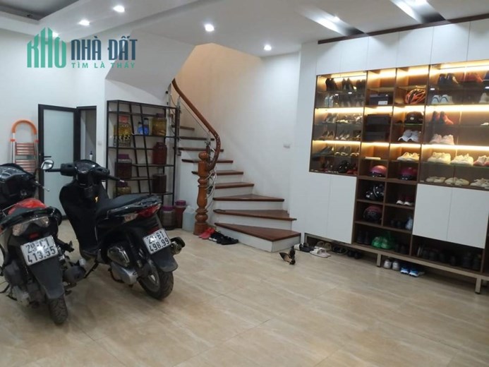Bán nhà Hoa Bằng, Nguyễn Khang- tiện ích ngập tràn