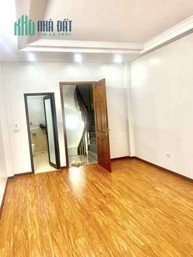 Bán Nhà 5 Tầng 3 Ngủ 3 bước lên ô tô - Yên Xá- Thanh Trì giá 3tỷ (TL Mạnh )