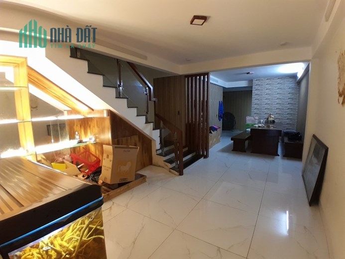 NHÀ SIÊU HIẾM 3 TẦNG 215M2, ĐỐI DIỆN BỆNH VIỆN, ĐẠI HỌC SPKT ĐÀ NẴNG (0876191281)