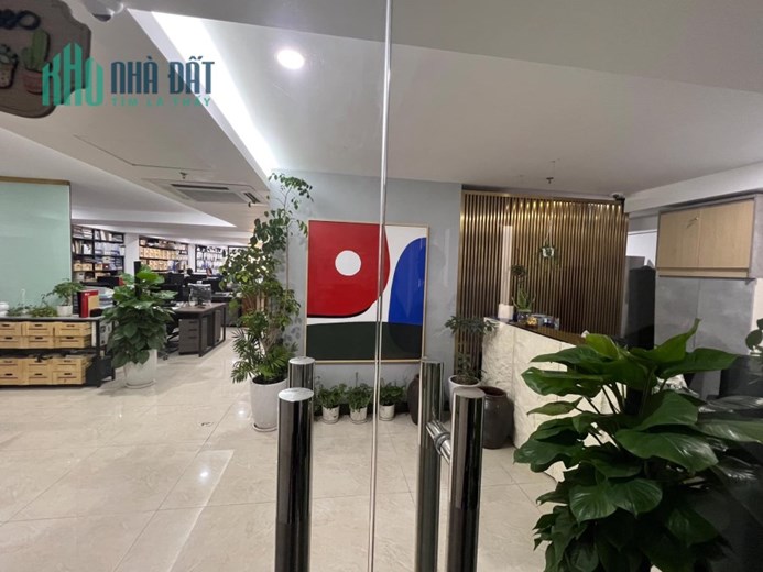 HẠ SỐC 100 TỶ, BÁN TÒA BUILDING PHỐ TRẦN HƯNG ĐẠO , VỊ TRÍ ĐẮC ĐỊA, MỚI ĐẸP ĐẲNG CÂP, 450M2 * 15