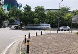 Bán nhà Phố Ái Mộ, Long Biên. Gần ô tô, cạnh công viên. 38mx5t, mt:7m. Nhỉnh 3 tỷ
