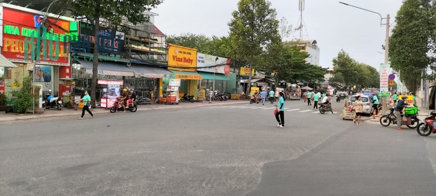 Nhà 1T2L 300m2 tại Thuận An, giảm sâu 2 tỷ chỉ còn 21 tỷ. Lh:0934745746, 0984441119.