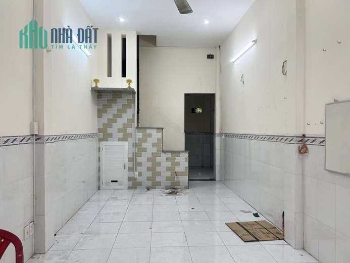 Nhà trệt + lầu Nguyễn Thị Tần Phường 2 Quận 8 giá 10tr