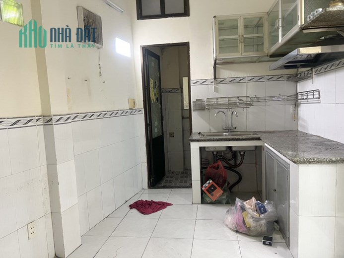 Nhà trệt + lầu Nguyễn Thị Tần Phường 2 Quận 8 giá 10tr
