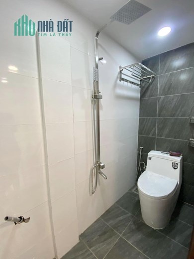 Nhà bán mới hẻm 314 Âu Dương Lân P3Q8 - Giá 3.6 Tỷ (Thương lượng)
