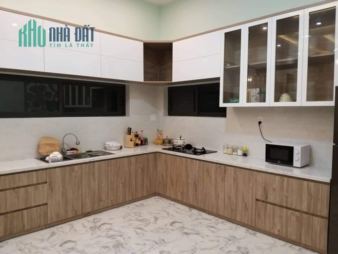 Bán biệt thự 235m2 view đẹp chỉ 12 tỷ tại đường Nam Hồ, Phường 11, Đà Lạt
