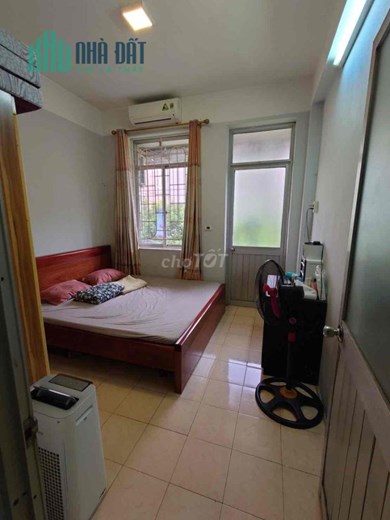 Cho thuê căn hộ 70m2 2N1VS nhà N6A khu Trung Hòa Nhân Chính