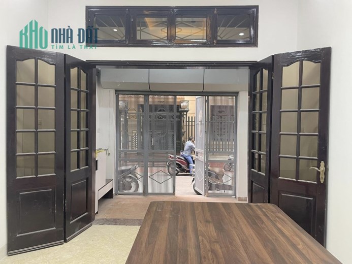 GIẢM SÁT CHÀO!!! Vị trí đẹp khu Trần Quốc Hoàn,  55m2  4 Tầng, Nhỉnh 12 Tỷ