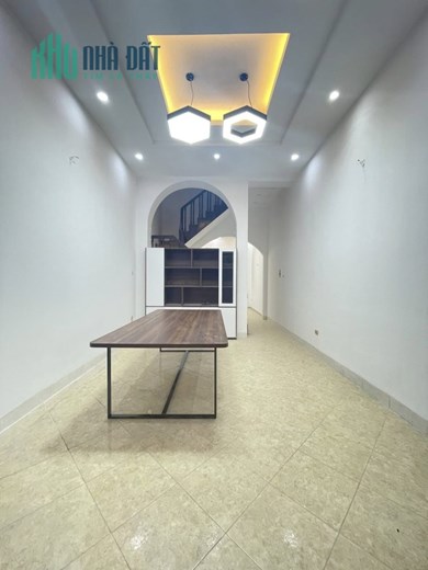 GIẢM SÁT CHÀO!!! Vị trí đẹp khu Trần Quốc Hoàn,  55m2  4 Tầng, Nhỉnh 12 Tỷ