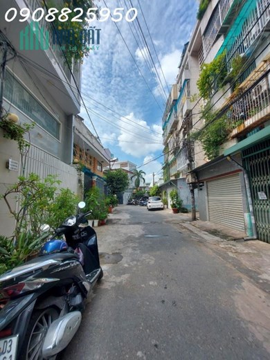 Bán nhà khu biệt thự-bàu cát p14 quận tân bình giá 11 tỷ .chủ xuất cảnh bán gấp nhà nở hậu lên tới