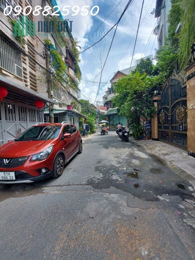 Bán nhà khu biệt thự-bàu cát p14 quận tân bình giá 11 tỷ .chủ xuất cảnh bán gấp nhà nở hậu lên tới
