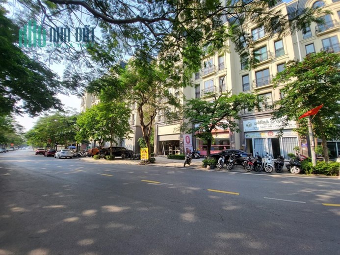 Cần bán gấp căn liền kề 94m2 The Terra An Hưng mặt đường 30m vị trí siêu đẹp để kinh doanh và ở