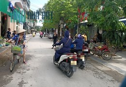 Bán nhà kinh doanh buôn bán gần chợ cóc trung tâm phường Ba Đình