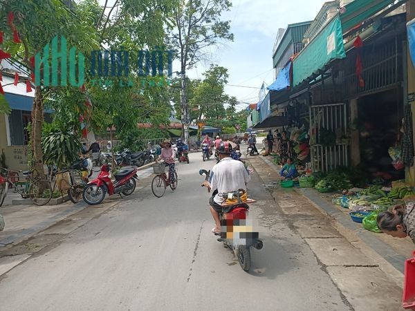 Bán nhà kinh doanh buôn bán gần chợ cóc trung tâm phường Ba Đình