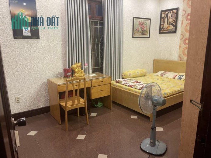 NHÀ TRUNG TÂM QUẬN 7, DT 60m2, LỘ 4M, CAO RÁO, SẠCH, AN NINH DÂN TRÍ, 6 TỶ