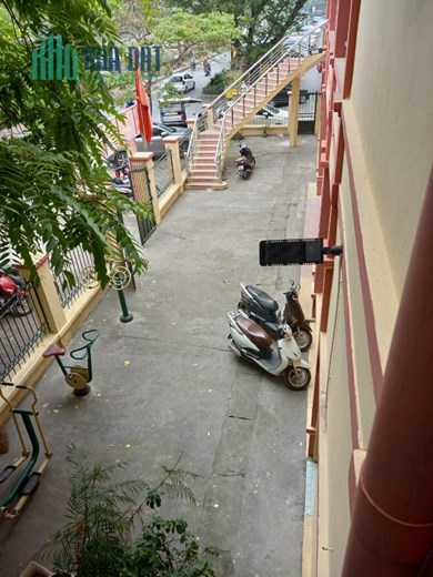 HIẾM RẺ Bán nhà Mặt phố Nguyễn Ngọc Vũ 81m²x 4 tầng 2 mặt ô tô 14.5 tỷ Cầu Giấy