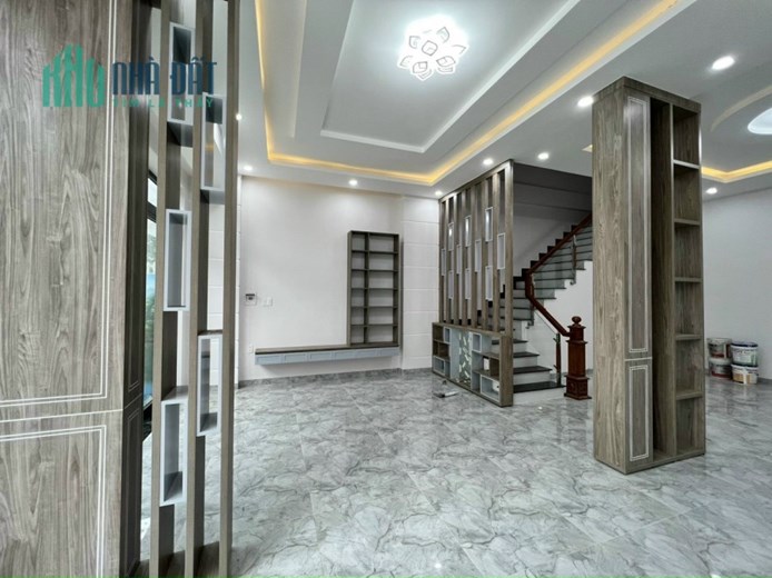 Bán nhà MT DX65 P.Định Hoà Thủ Dầu Một, SHR (6,8x14) 3.85 tỷ. Lh;0988139439.