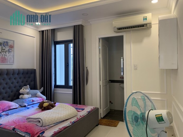 BÁN NHÀ QUẬN 7 – NHÀ MỚI ĐẸP Ở NGAY -  NGANG 5M – HXH CHẠY VI VU - CÁCH PHÚ MỸ HƯNG 300 M - QUẬN 1,