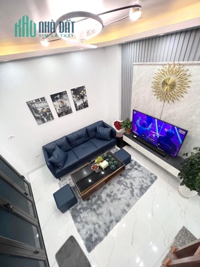 Bán nhà đẹp ở ngay phố Quan Nhân.DT  40m2 4 tầng 4.7 tỷ . ô tô qua nhà.