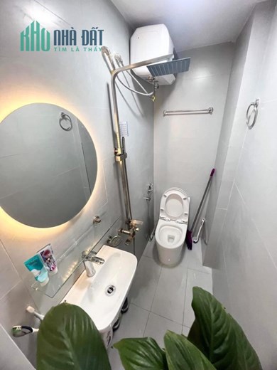 Bán nhà đẹp ở ngay phố Quan Nhân.DT  40m2 4 tầng 4.7 tỷ . ô tô qua nhà.
