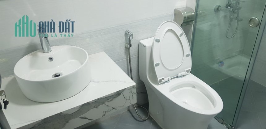 BÁ-N NHÀ NGÕ 9 ĐÀO TẤN. NHÀ MỚI ĐẸP, Ở NGAY, NHÀ CẠCH CÔNG VIÊN THỦ LỆ, THÔNG RA ĐƯỜNG BƯỞI