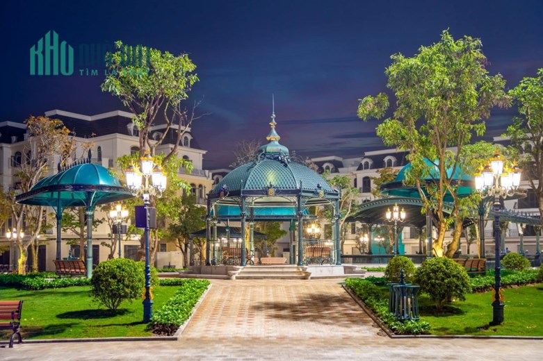 Gia đình cần tiền bán nhanh căn shop mặt đường 20m trung tâm Vinhomes Hưng Yên