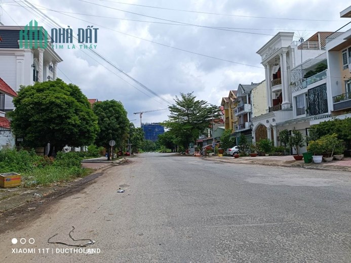 Bán 300m2 đất đường xe công Lê Thị Riêng, Thới An, Quận 12 hơn 30tr/m2