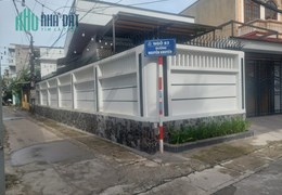 Cần bán nhà tổ 8, ngõ 63, đường Nguyễn Khuyến, Đồng Tiến, Tp Hòa Bình