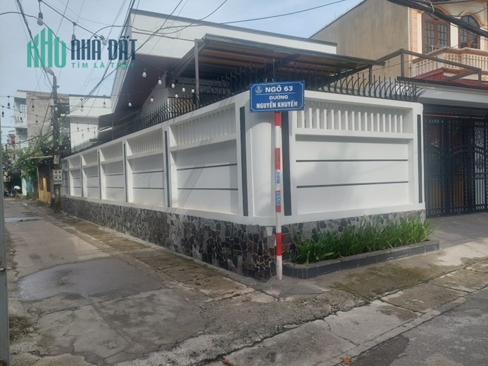 Cần bán nhà tổ 8, ngõ 63, đường Nguyễn Khuyến, Đồng Tiến, Tp Hòa Bình