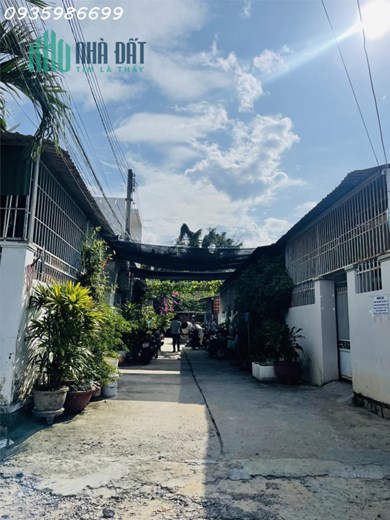 402 BÁN ĐẤT TẶNG NHÀ HẺM ĐƯỜNG LÊ HỒNG PHONG NHA TRANG THUỘC KHU TẬP THỂ QUÂN ĐỘI