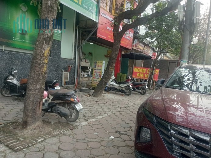 Bán nhà mặt phố Hoàng Quốc Việt, 50m2 x 4 tầng kinh doanh. LH: Địa Thủy Sư Trần Thọ 0906299843