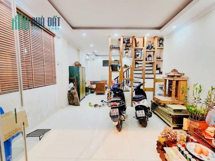 Bán nhà #PHAN_KẾ_BÍNH giao Linh Lang. 46.5m2. Ngõ xe tải sát nhà. 4PN MT 4m 5.85 Tỷ
