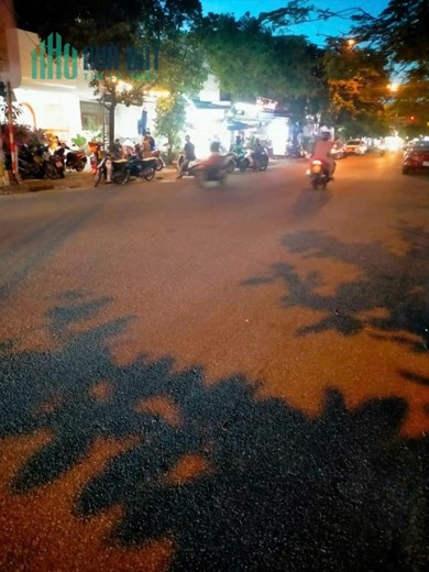 MẶT TIỀN KINH DOANH ĐỈNH HÒA XUÂN, QUẬN CẨM LỆ - GẦN 100M2 × 2 TẦNG GIÁ SIÊU RẺ. CHỈ 2.XX TỶ