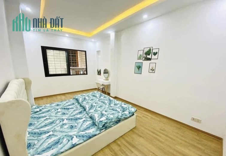 Bán gấp nhà hxh 888 Lạc Long Quân Phường 8 Tân Bình 40m2 giá chỉ 4 tỷ TL